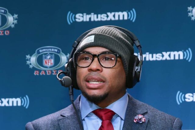 O ex-jogador da NFL Steve Smith comparece ao SiriusXM no Super Bowl LII Radio Row no Mall of America em 2 de fevereiro de 2018 em Bloomington, Minnesota.