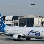 Avião da Alaska Airlines aborta decolagem para evitar colisão com jato da Southwest