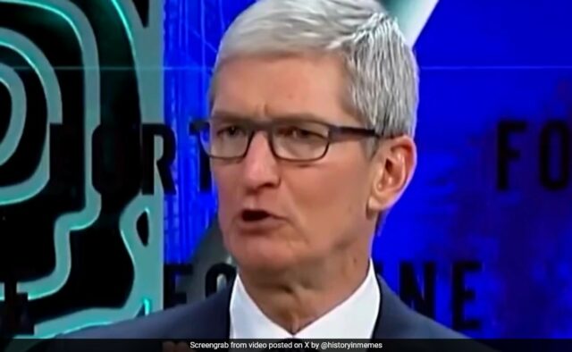 Tim Cook explica por que a Apple fabrica iPhones na China. Elon Musk reage