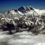 Cientistas explicam o crescimento “mais do que o esperado” do Monte Everest