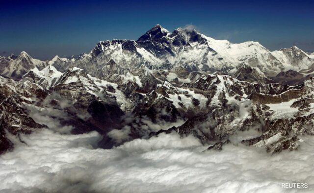 Cientistas explicam o crescimento “mais do que o esperado” do Monte Everest