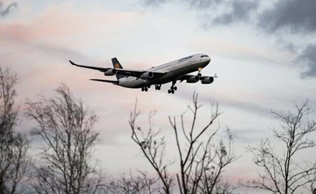 Companhias aéreas suspendem voos à medida que aumentam as tensões no Oriente Médio