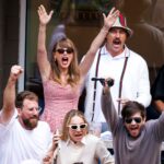 Taylor Swift e Travis Kelce fizeram uma exibição MUITO apaixonada no US Open