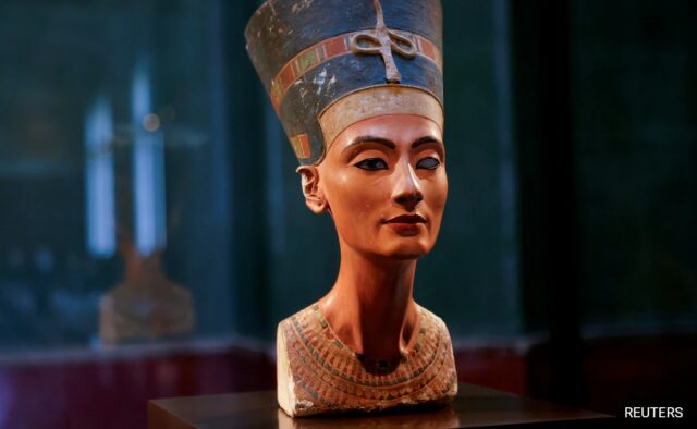 Arqueólogo egípcio pede a Berlim que devolva o busto da rainha Nefertiti