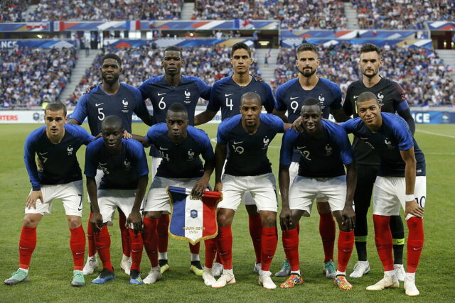 A campeã mundial França desmorona