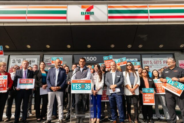 Franqueados 7-Eleven apoiam a Prop 36 com US$ 1 milhão