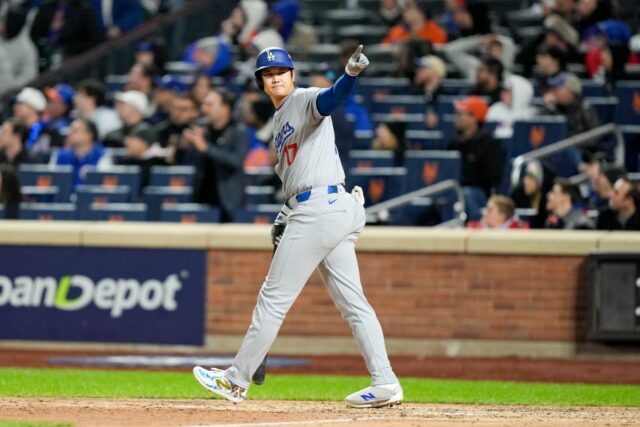 Shohei Ohtani homenageia os Dodgers derrotando o Mets por 8-0 e ganhando 2-1 no NLCS