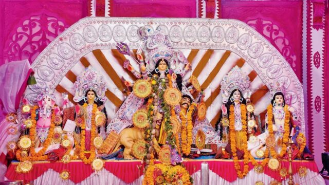 Direitos das mulheres e ídolos verdes dominarão os eventos Durga Puja no CR Park de Delhi