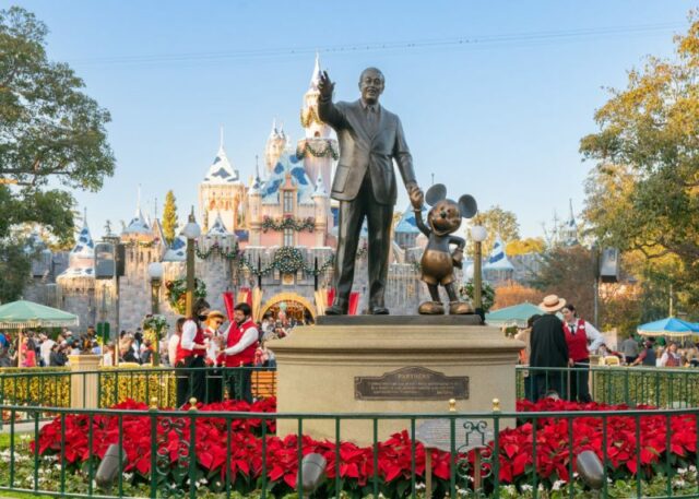 Disneyland e Walt Disney World lançarão novo serviço sem filas