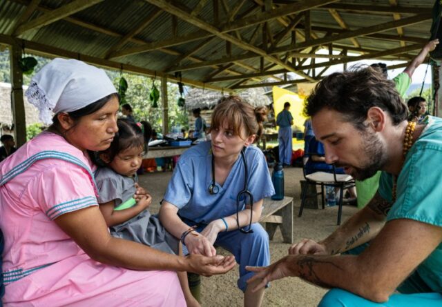 Médicos Flutuantes (Adam Williams/Al Jazeera)