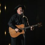 Garth Brooks no 52º Prêmio Anual CMA - Show