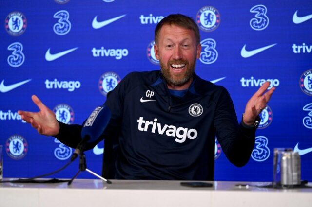 Graham Potter fotografado trabalhando como técnico do Chelsea em 2023