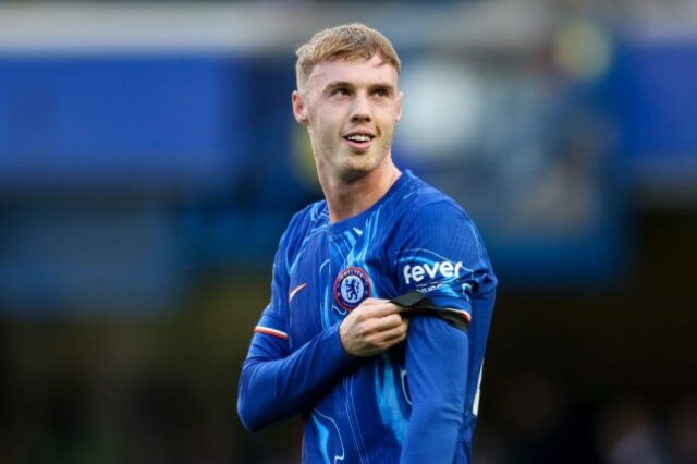 Cole Palmer do Chelsea durante a partida da Premier League entre Chelsea FC e Brighton & Hove Albion FC em Stamford Bridge