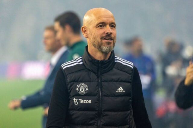 Erik ten Hag durante a partida da Fase MD2 da Liga Europa 2024/25 entre FC Porto e Manchester United