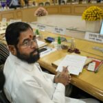 Eknath Shinde chega para participar de reunião com CMs de estados afetados pela LWE em Delhi