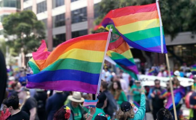 Geórgia assina novo projeto de lei, apesar dos avisos, a UE considera que é queerfóbica