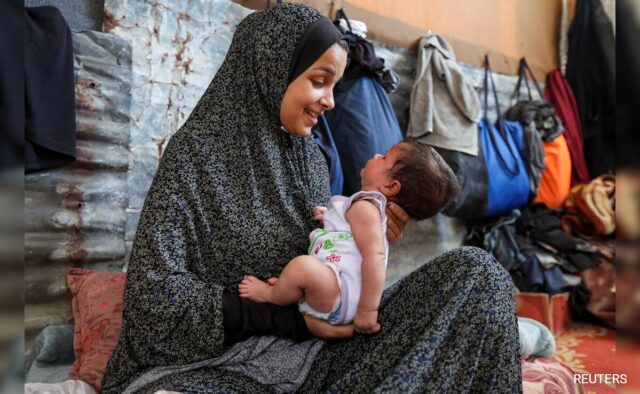 "Não teria dado à luz...": Mães de Gaza lutam para cuidar de recém-nascidos