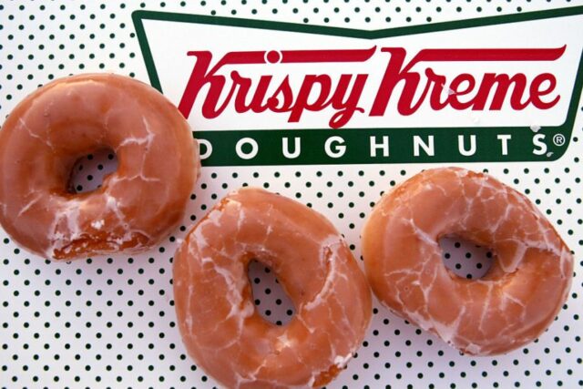 Krispy Kreme distribui donuts grátis para comemorar sua parceria ampliada com o McDonald's