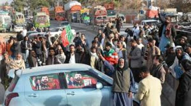 PTI realizará protesto durante Cúpula da SCO em D-chowk de Islamabad