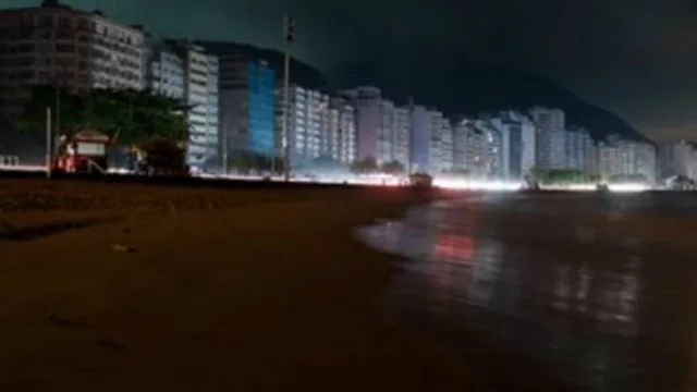 Grande queda de energia de 24 horas em São Paulo, no Brasil, após forte tempestade