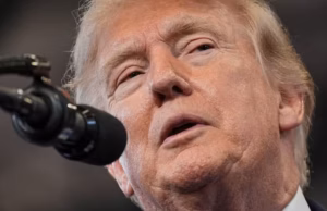 O ministro das Relações Exteriores do Irã afirma que o “Dia D econômico” de Trump causará uma “nova derrota” para os EUA.