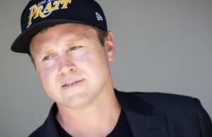 Spencer Pratt gastou muito em hotéis de luxo e segurança, mostram relatórios de campanha Spencer Pratt spent big on luxury hotels and security, campaign reports show