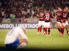 O Flamengo dominou o Cruzeiro no primeiro tempo, derrotando um dos times favoritos, e continua em busca do seu quinto título.
